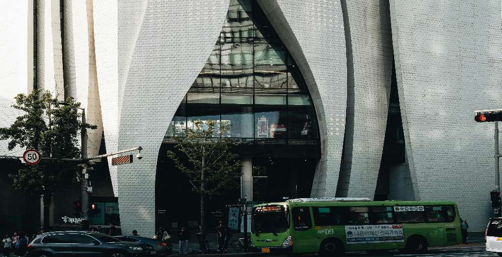 South Korea: Unveiling the Alluring Yet Complex,10 Points to Its Magnetic Rise